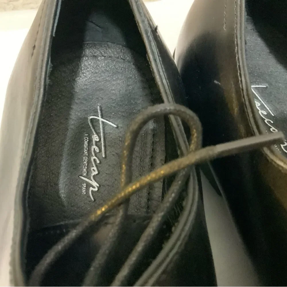 NWOT Toecap Combatant Gentlemen brand shoe.  Size 6.5